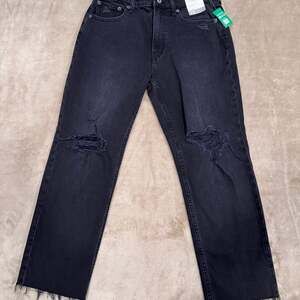 GAP High Rise Cheeky Straight Jeans Black Distressed SIZE 28/ 6P
